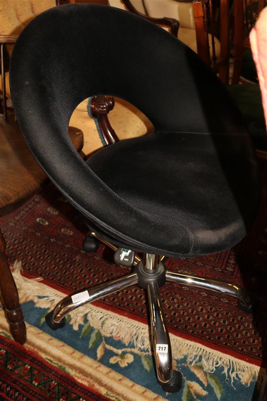 1970s swivel chair